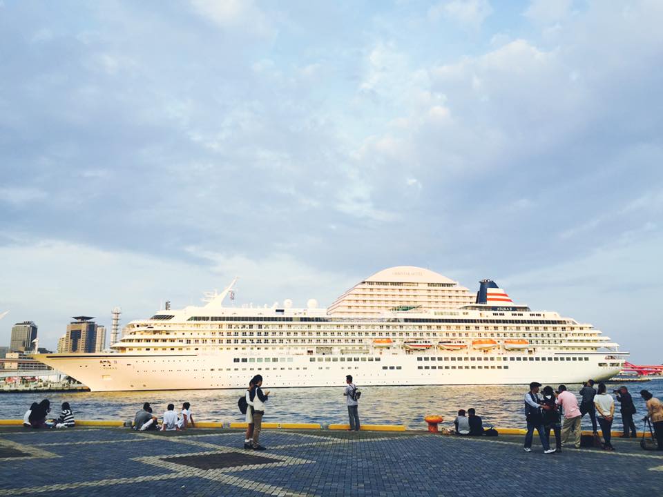 大型客船 飛鳥 Ⅱ 入港