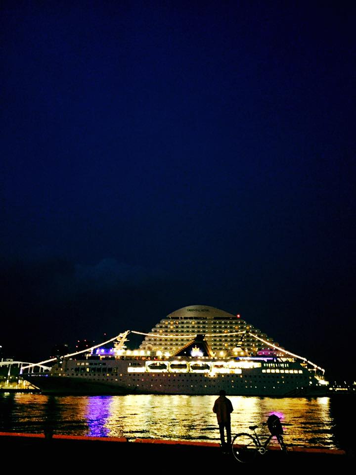 客船の似合う街 Kobe