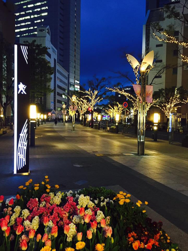 神戸煉瓦倉庫、ハーバーランドへ続く路