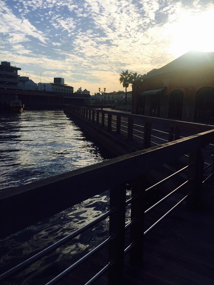 神戸煉瓦倉庫の夕暮れ時