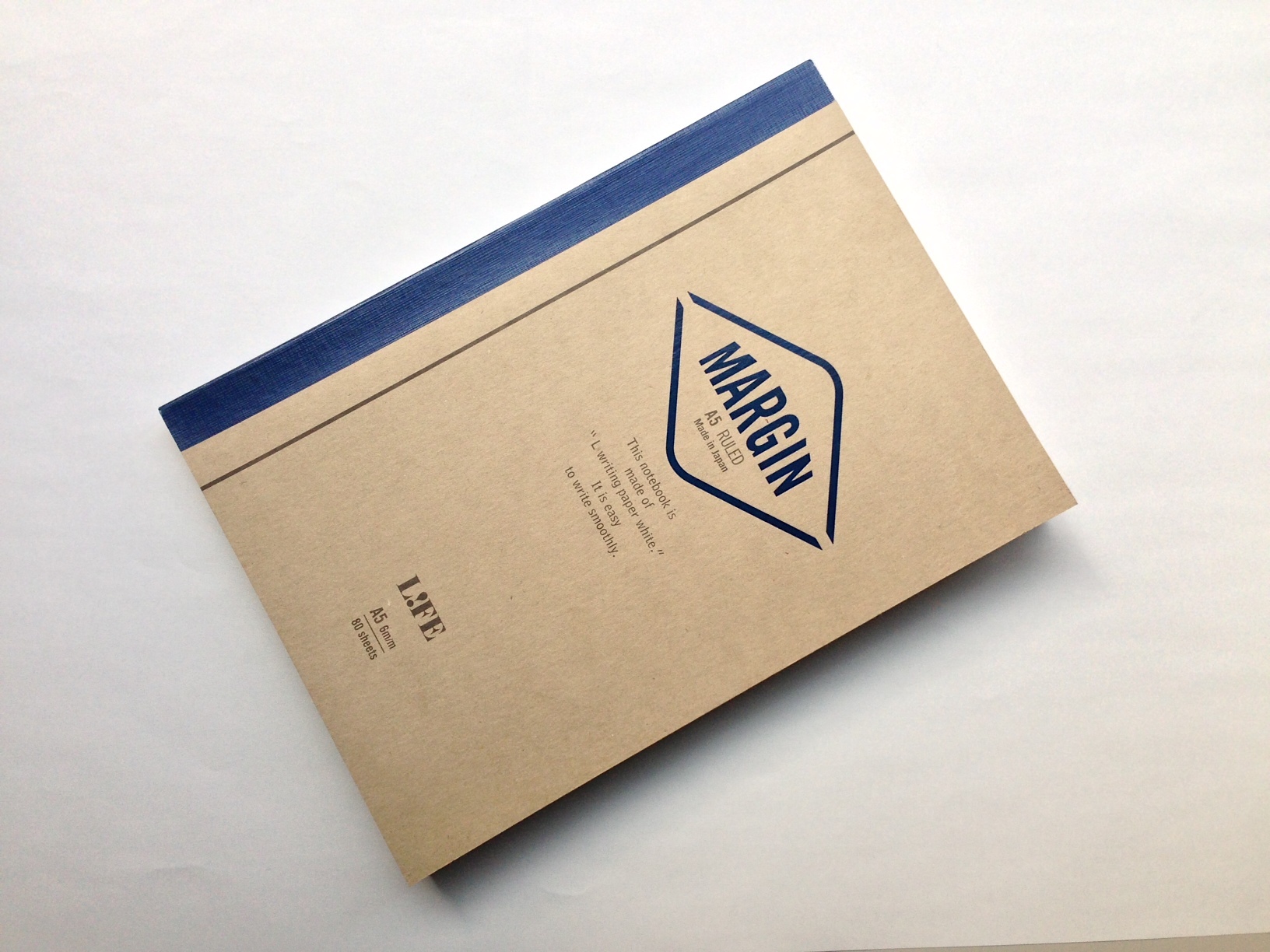 小日向京のひねもす文房具｜第八十回「ライフ マージンノート A5 横罫」