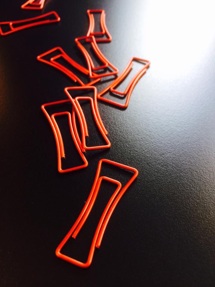 神戸愛のゼムクリップ デビュー