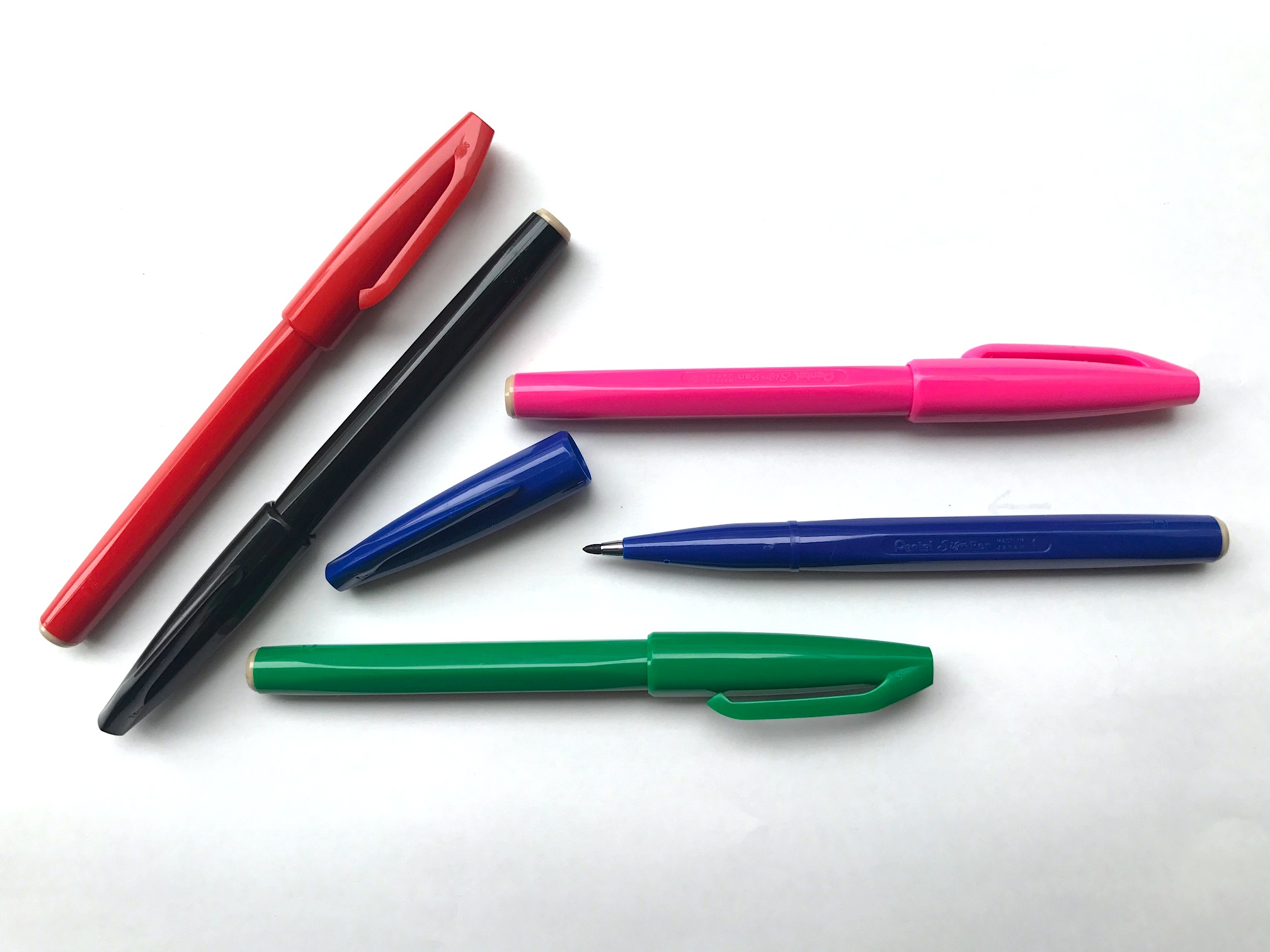 小日向京のひねもす文房具｜第百四十回「ぺんてる サインペン」