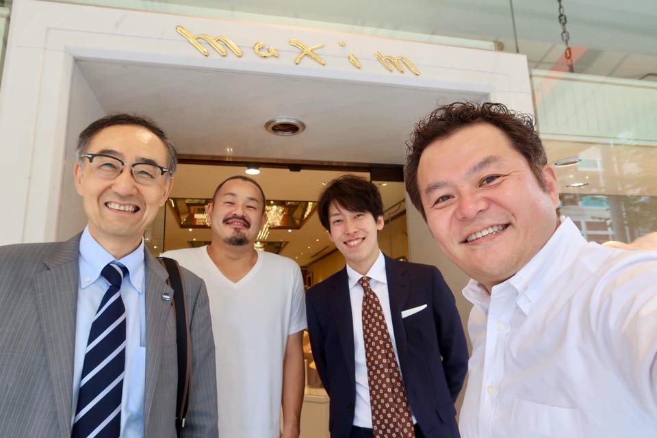 秋冬モデルの打ち合わせ