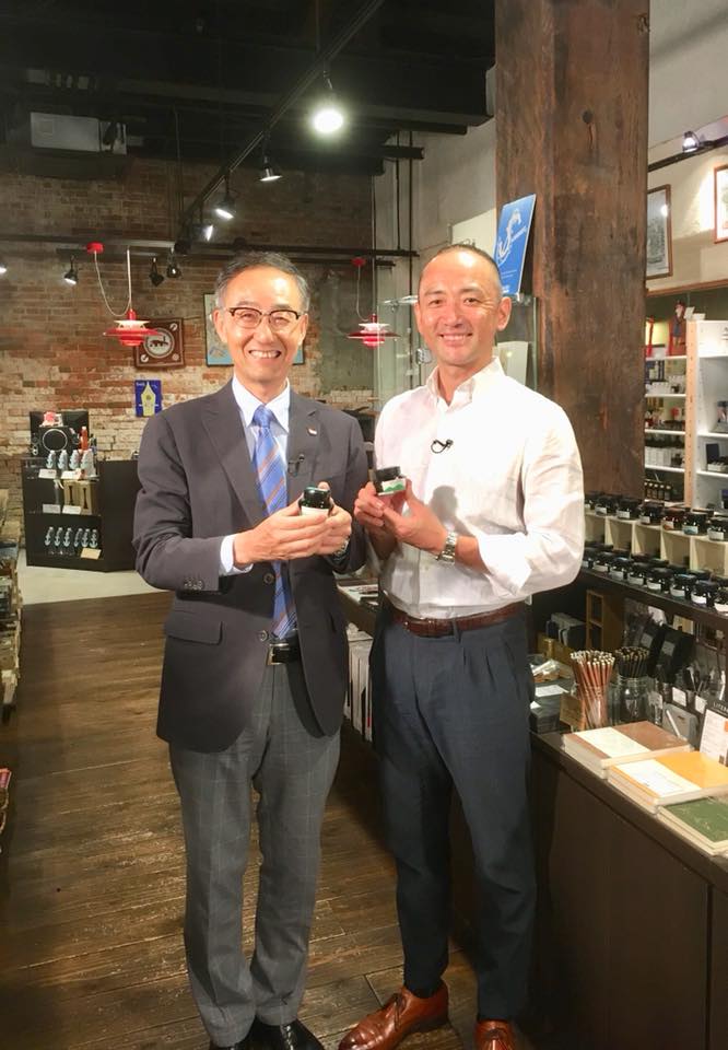 神戸煉瓦倉庫店にてTV取材