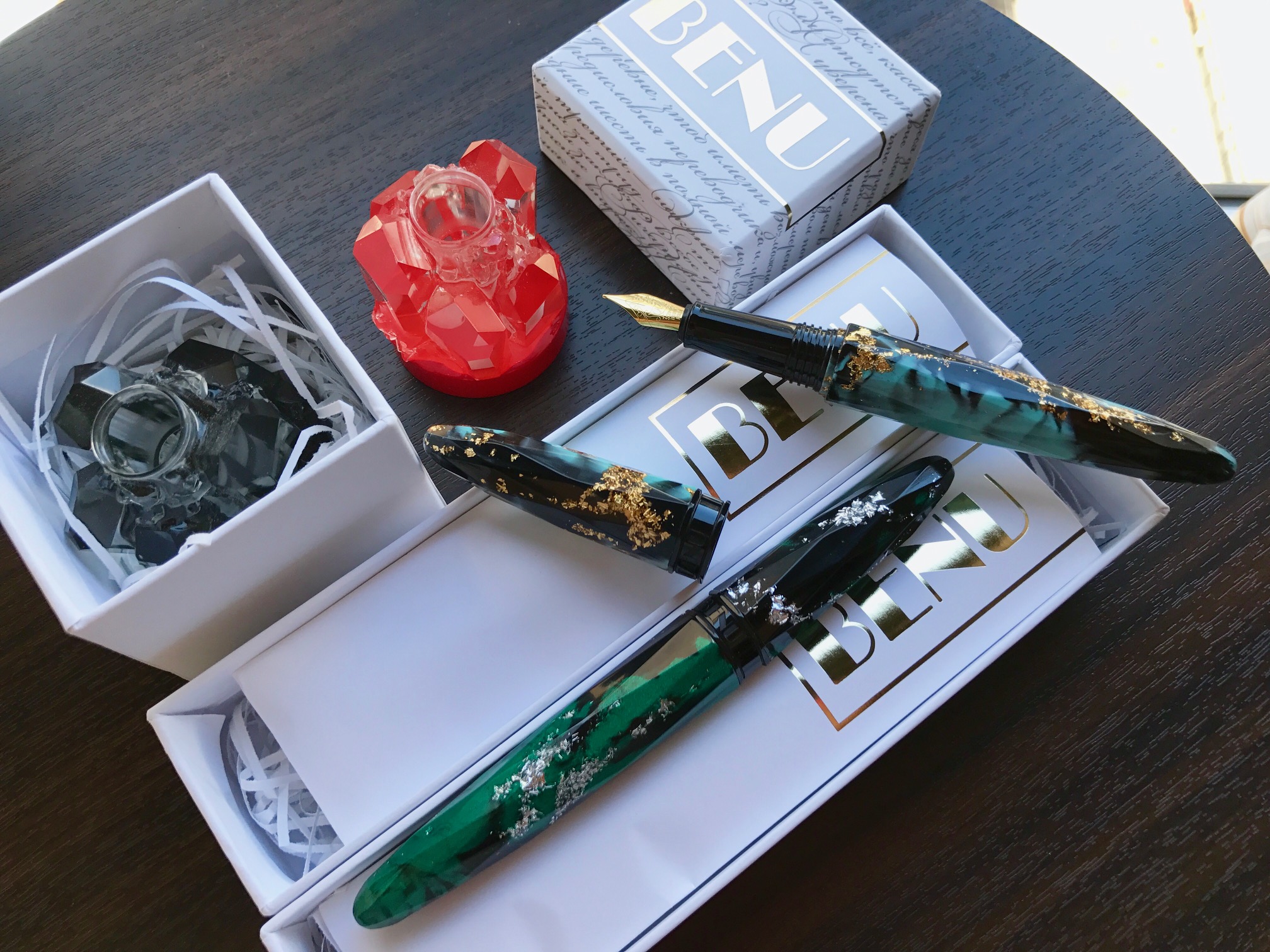 小日向京のひねもす文房具｜第百五十六回「ロシアの万年筆・BENU（ベニュー）」