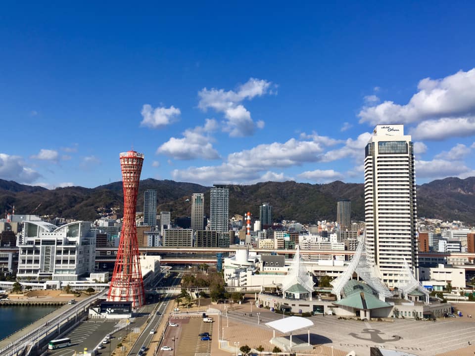 神戸パノラマと波止場ブルー