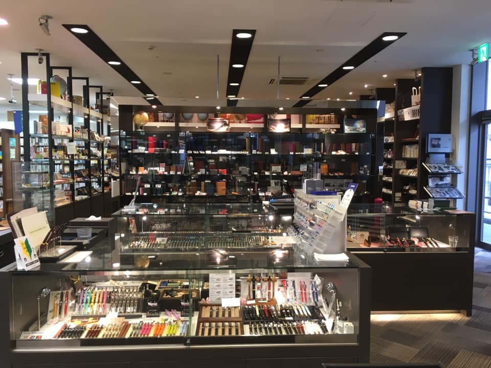 梅田茶屋町の万年筆日常