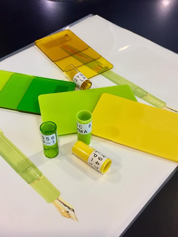 菜の花や月は東に日は西に・与謝蕪村