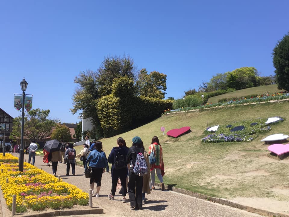 淡路島イングランドの丘 散歩へ