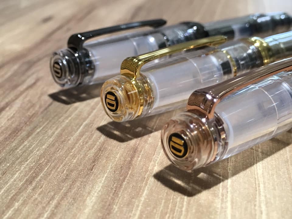 風見鶏の刻印際立つ21Kペン先