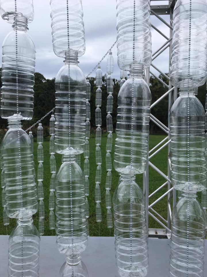 ペットボトル製の明石海峡大橋