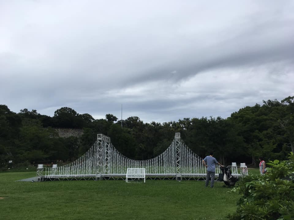 ペットボトル製の明石海峡大橋