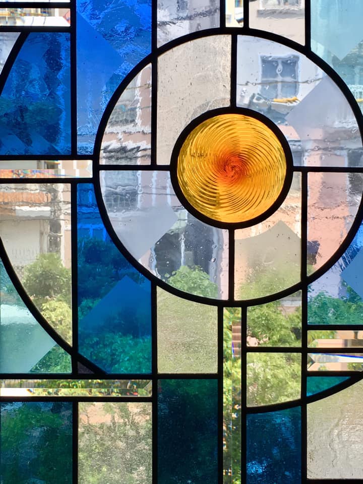 旧北野小学校のステンドグラス