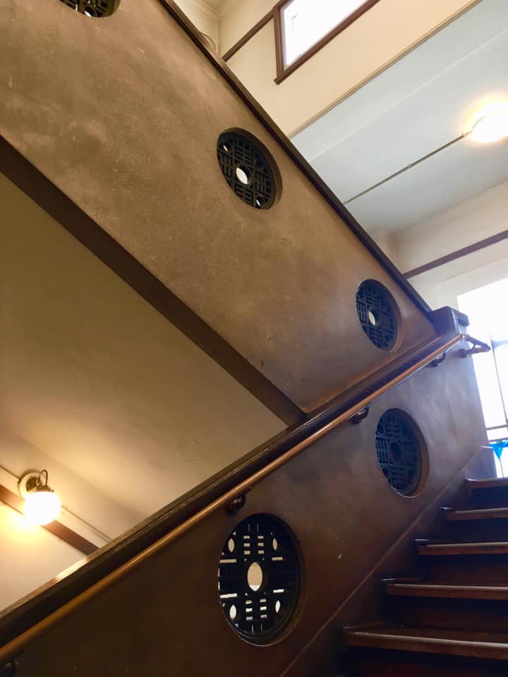 旧北野小学校にて