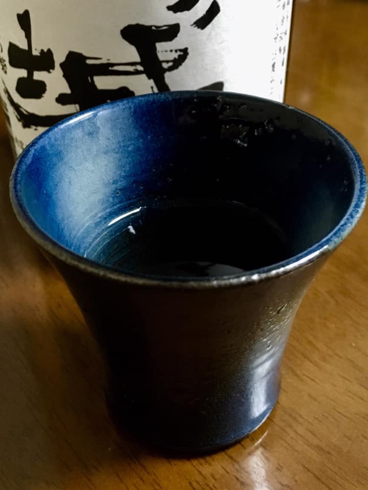お気に入りの器と酒