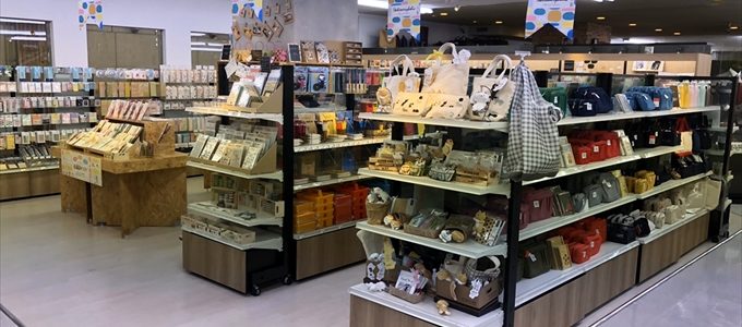 honten-13 ナガサワ文具センター 本店