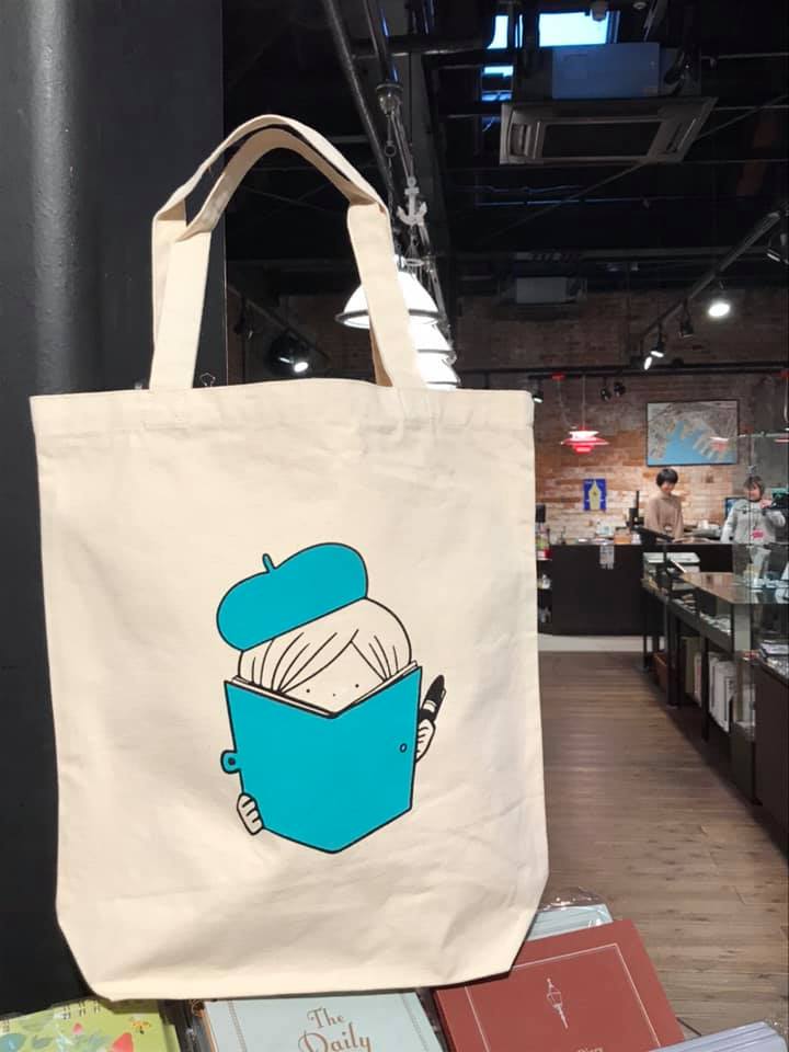 神戸煉瓦倉庫店にて